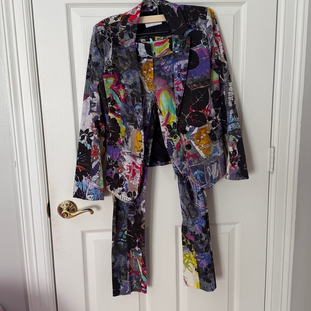 Patrizia Pepe super fun design suit blazer and cropped ankle pants size 40/42